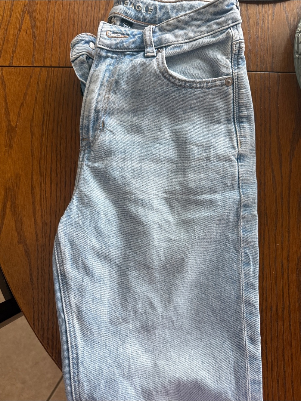 American Eagle Light Wash Women’s Jeans - Classic Fit